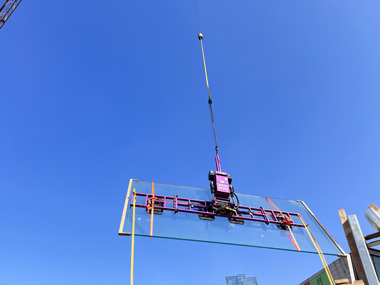 2000公斤玻璃吸盘应用案例