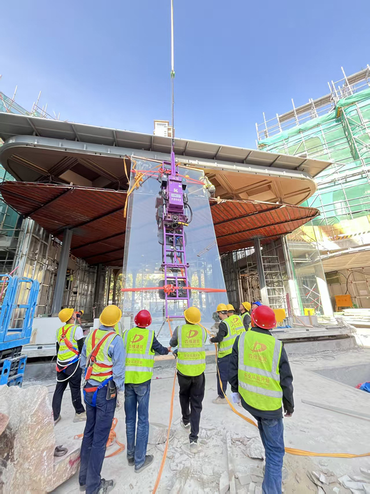 2000公斤玻璃吸盘应用案例